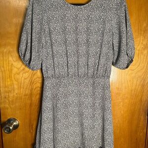 Elegant Black and White Patterned Dress Sienna Sky Small